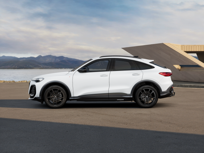 Audi Q3 Sportback S line 40 TDI 142 kW quattro na operativní leasing