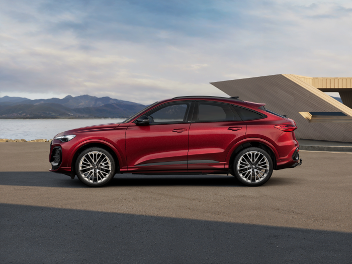 Audi Q3 Sportback S line 40 TDI 142 kW quattro na operativní leasing