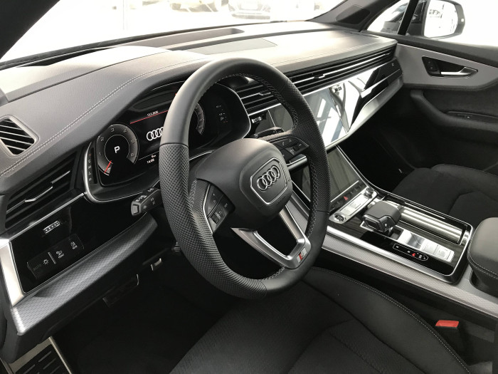 Audi Q7 SUV 50 Sline Quattro 8TT 3,0TDI / 210kW na operativní leasing