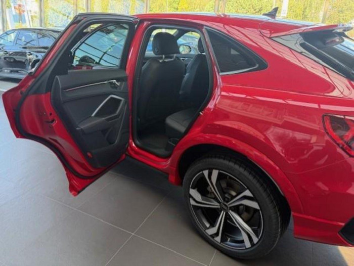 Audi Q3 Spb Sline 40 TDI quattro Stronic na operativní leasing