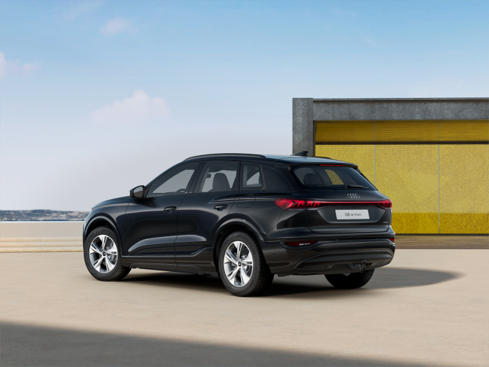 Audi Q3 Sportback S line 40 TDI 142 kW quattro na operativní leasing