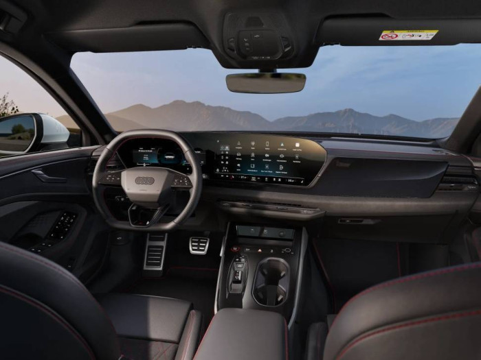 Audi A6 Avant Quattro 7STR 2,0TDI / 150kW na operativní leasing