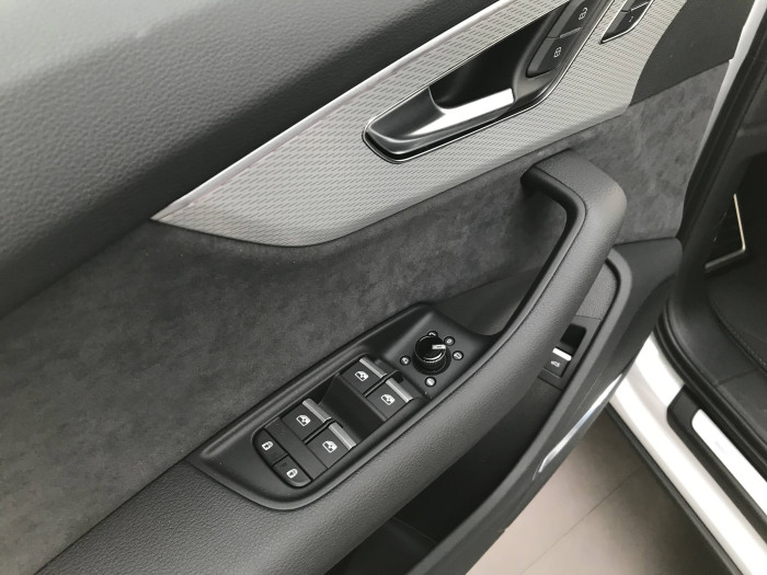 Audi Q7 SUV 50 Sline Quattro 8TT 3,0TDI / 210kW na operativní leasing