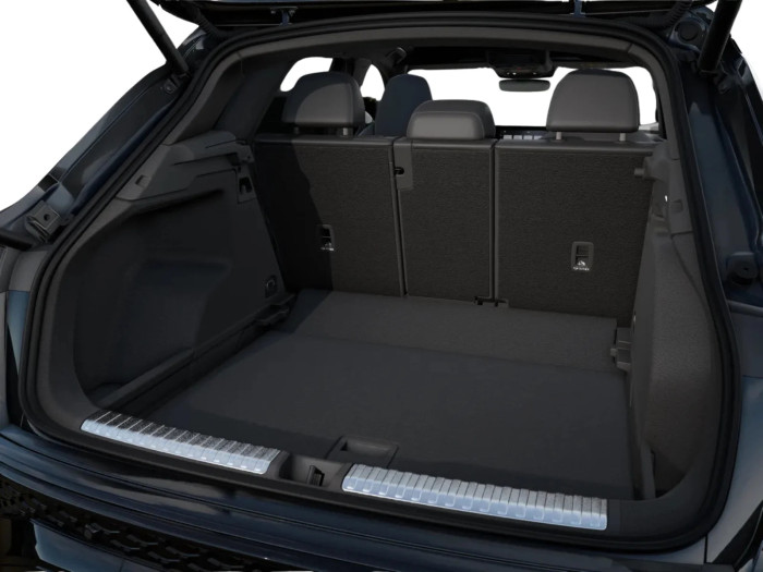 Audi Q3 S line 2.0 TFSI 195 kW Benzín 4x4 Automatická převodovka na operativní leasing