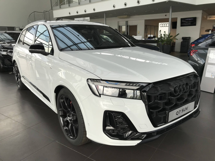Audi Q7 SUV 50 Sline Quattro 8TT 3,0TDI / 210kW na operativní leasing