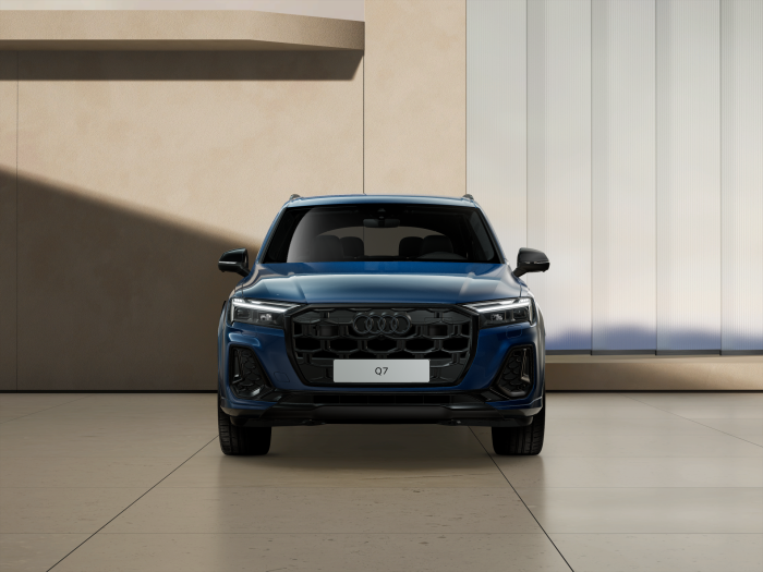 Audi Q7 SUV S line TDI quattro 210 kW na operativní leasing