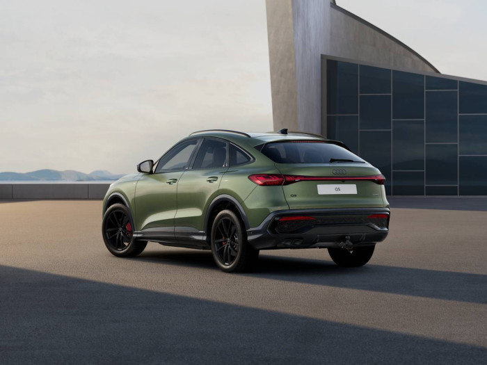 Audi Q5 Sportback Quattro ST7 2,0TDI / 150kW na operativní leasing