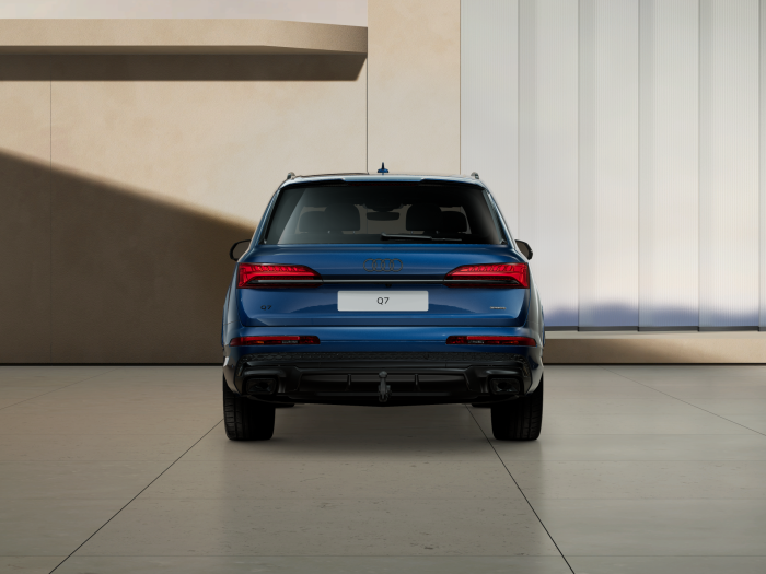 Audi Q7 SUV S line TDI quattro 210 kW na operativní leasing