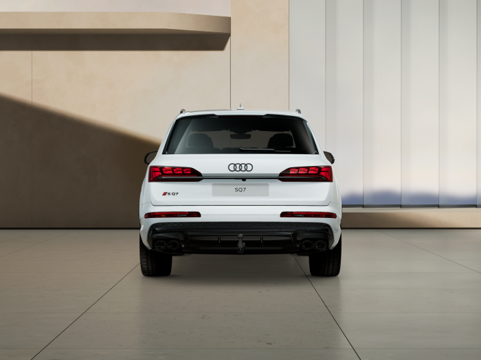 Audi SQ7 SUV V8 TFSI quattro 373 kW na operativní leasing