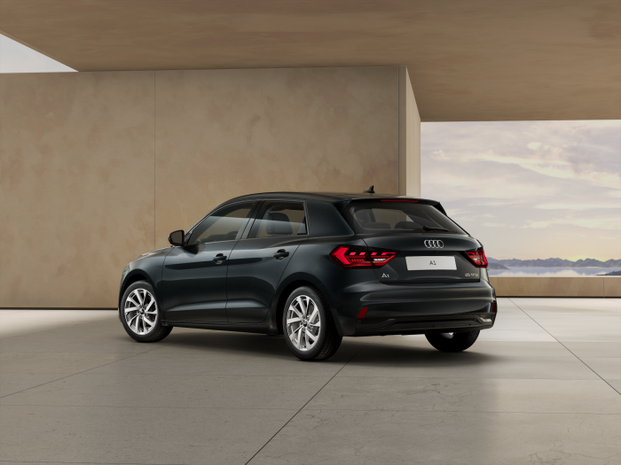 Audi Q3 Sportback S line 40 TDI 142 kW quattro na operativní leasing