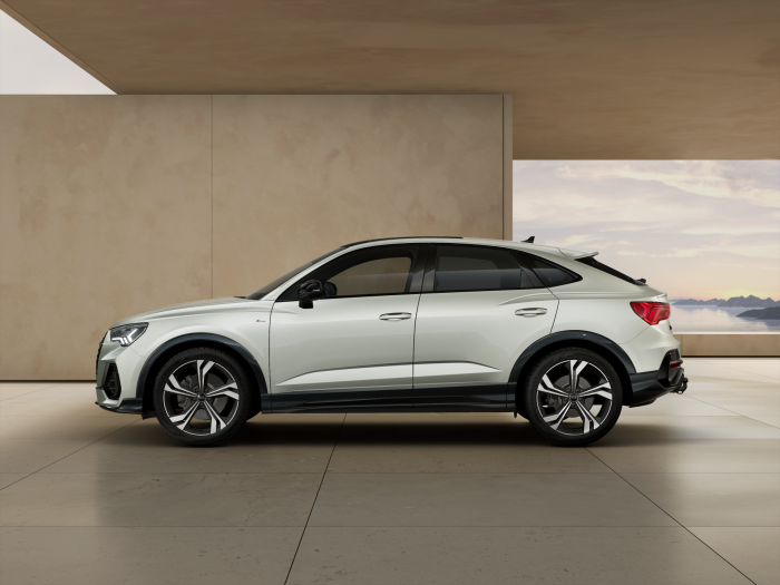 Audi Q3 Sportback S line 40 TDI 142 kW quattro na operativní leasing