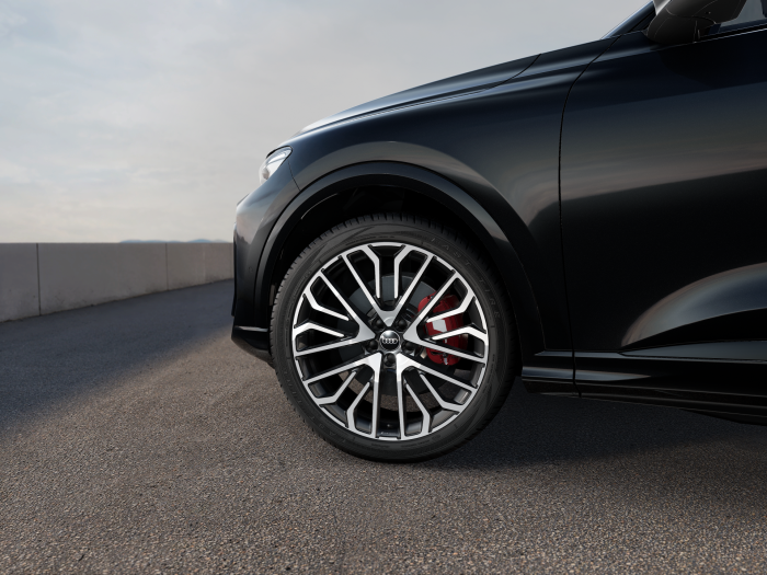 Audi SQ5 Sportback TFSI quattro 270 kW na operativní leasing