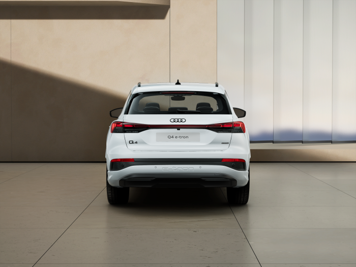 Audi Q4 55 e-tron 250 kW quattro na operativní leasing