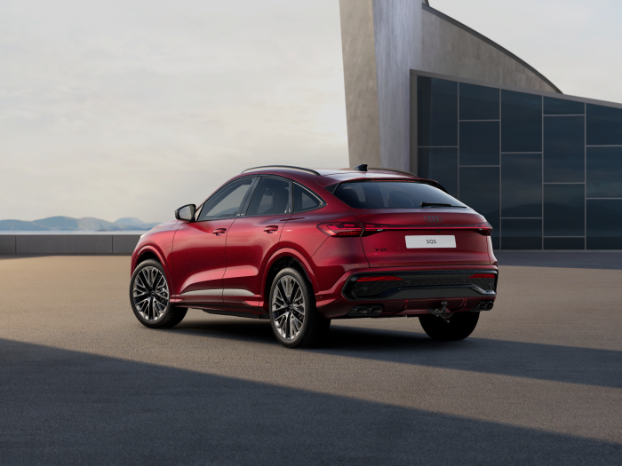 Audi Q3 Sportback S line 40 TDI 142 kW quattro na operativní leasing
