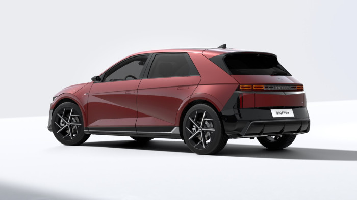 Audi Q3 Sportback S line 40 TDI 142 kW quattro na operativní leasing