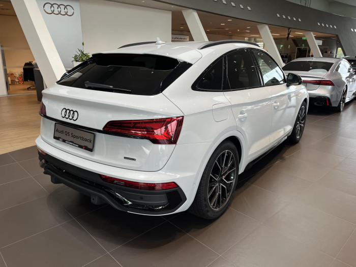 Audi Q5 Spb Sline 40 TDI quattro Stronic na operativní leasing