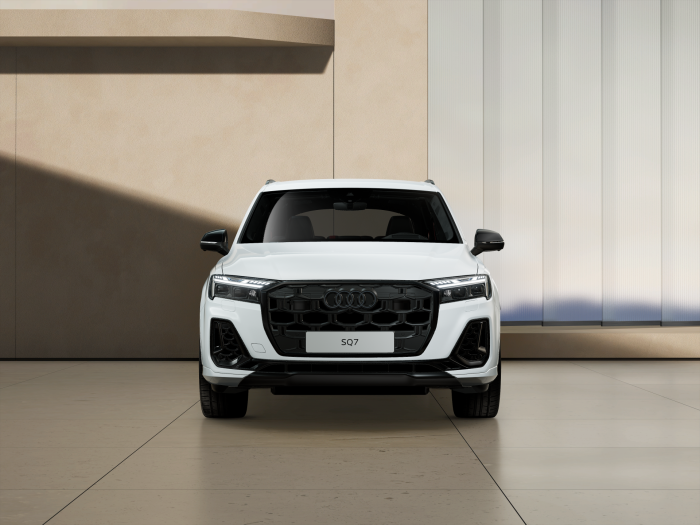 Audi SQ7 SUV V8 TFSI quattro 373 kW na operativní leasing