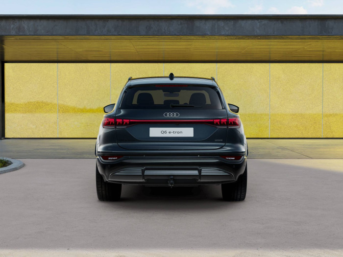 Audi Q6 SUV e-tron quattro 100kWh  / 315kW na operativní leasing