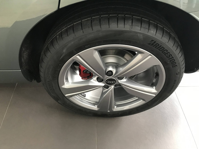 Audi Q3 quattro ST7 2,0TFSI / 150kW na operativní leasing