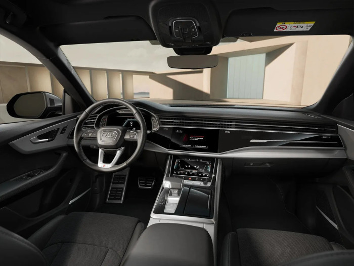 Audi Q8 S line 3.0 TDi Quattro 210 kW Nafta 4x4 Automatická převodovka na operativní leasing