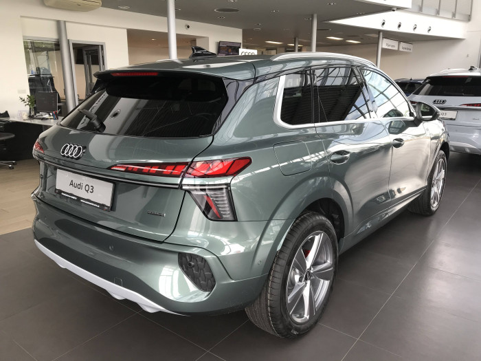Audi Q3 quattro ST7 2,0TFSI / 150kW na operativní leasing