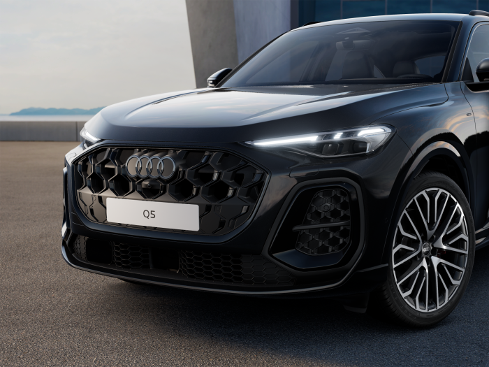 Audi Q5 Sportback e-hybrid quattro 220 kW na operativní leasing