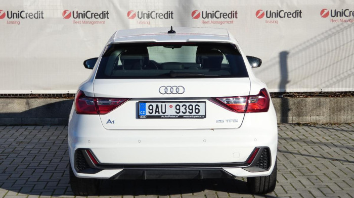 Audi A1 Sportback 25 TFSI S Line na operativní leasing