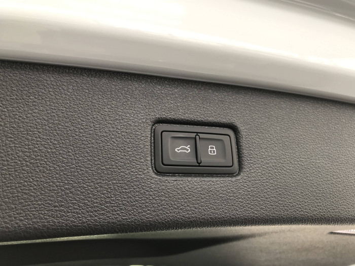 Audi Q7 SUV 50 Sline Quattro 8TT 3,0TDI / 210kW na operativní leasing