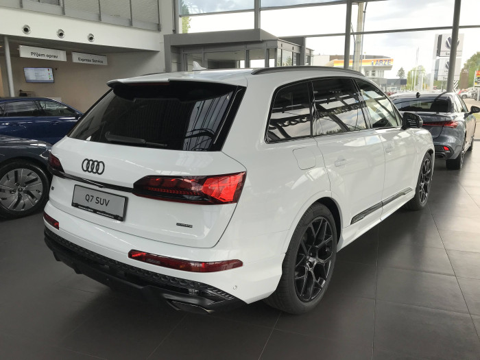 Audi Q7 SUV 50 Sline Quattro 8TT 3,0TDI / 210kW na operativní leasing