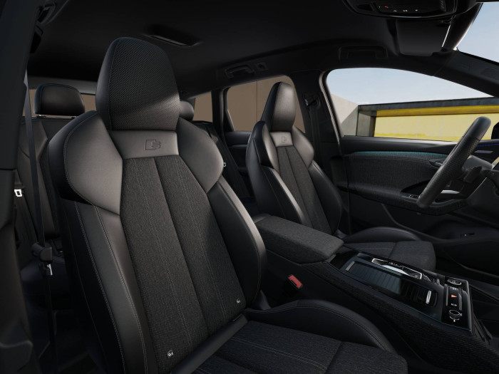 Audi Q6 SUV e-tron quattro 100kWh  / 315kW na operativní leasing