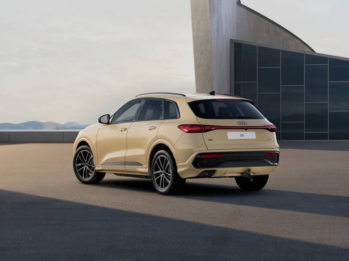 Audi Q5 Quattro ST7 2,0TDI / 150kW na operativní leasing