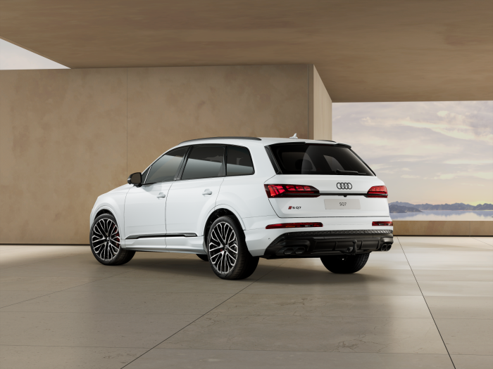 Audi SQ7 SUV V8 TFSI quattro 373 kW na operativní leasing