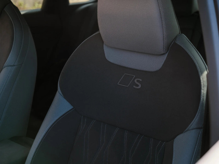 Audi Q3  1.5 TFSI 110 kW Benzín Automatická převodovka na operativní leasing