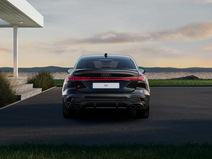 Audi S5 Limuzína TFSI quattro 270 kW na operativní leasing