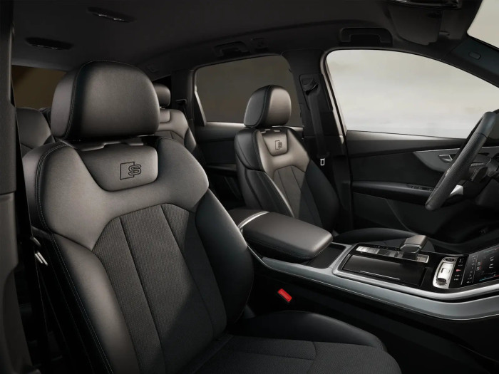 Audi Q7 S line 3.0 TDI 210 kW Nafta 4x4 Automatická převodovka na operativní leasing