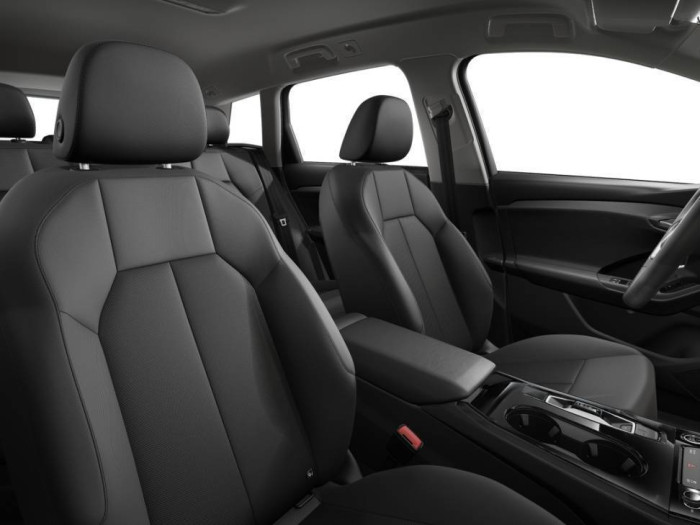 Audi Q6 SUV e-tron quattro na operativní leasing