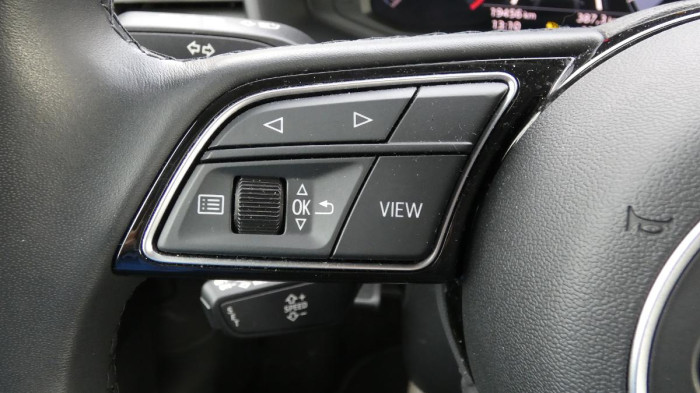 Audi A1 2.0 40 TFSI S line Sportback na operativní leasing