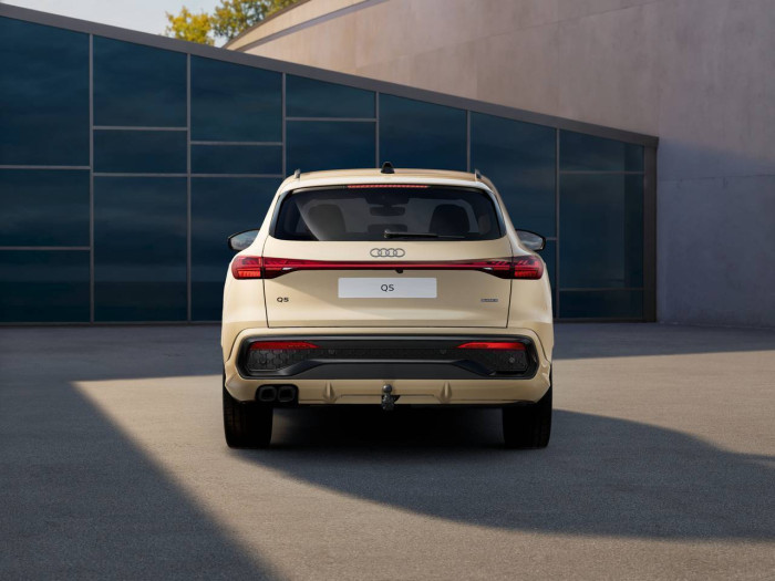 Audi Q5 Quattro ST7 2,0TDI / 150kW na operativní leasing